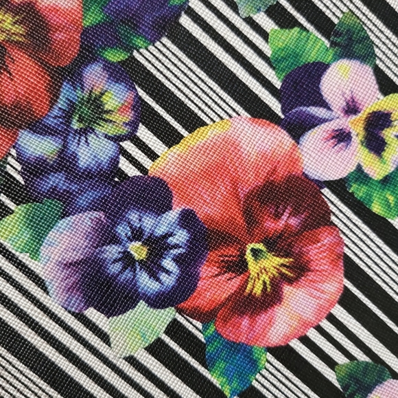 Beautiful bag aldo black white strip flower - Picture 2 of 14